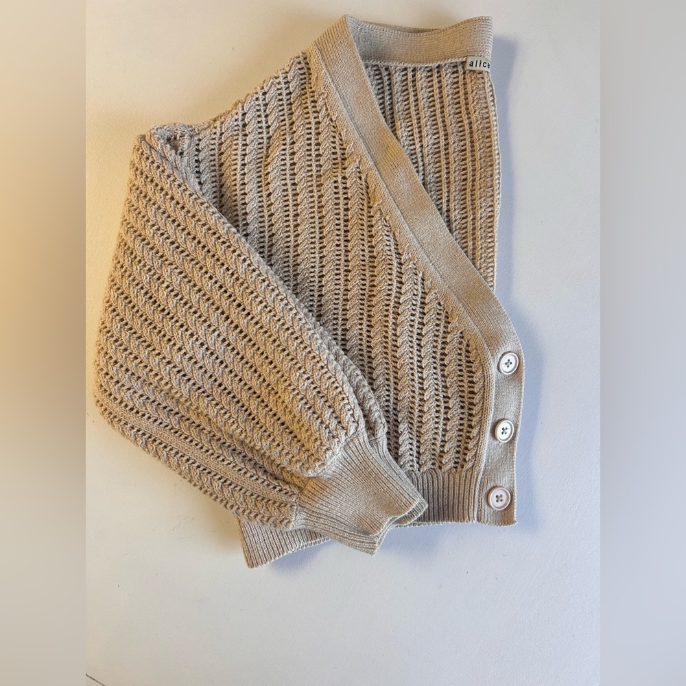 Alice + Olivia V neck knit cardigan (small)